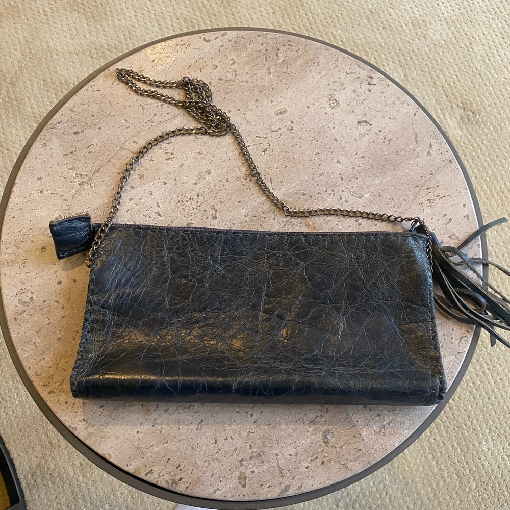 Leather shoulder bag